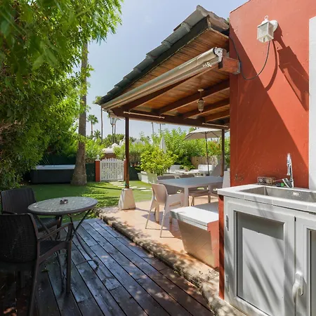 Cozy House With Private Jacuzzi Casa vacanze